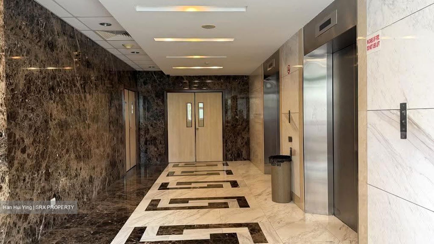 Golden Sultan Plaza (D7), Office #623532721